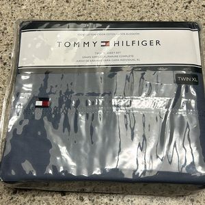 Tommy Hilfiger twin XL sheet set